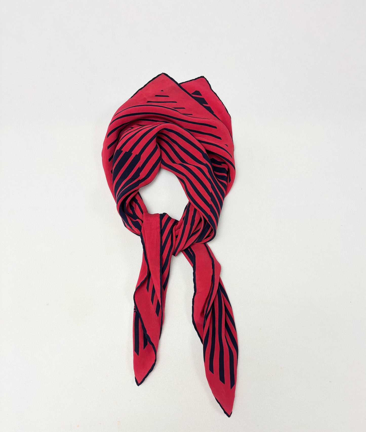 CHANEL Foulard en soie