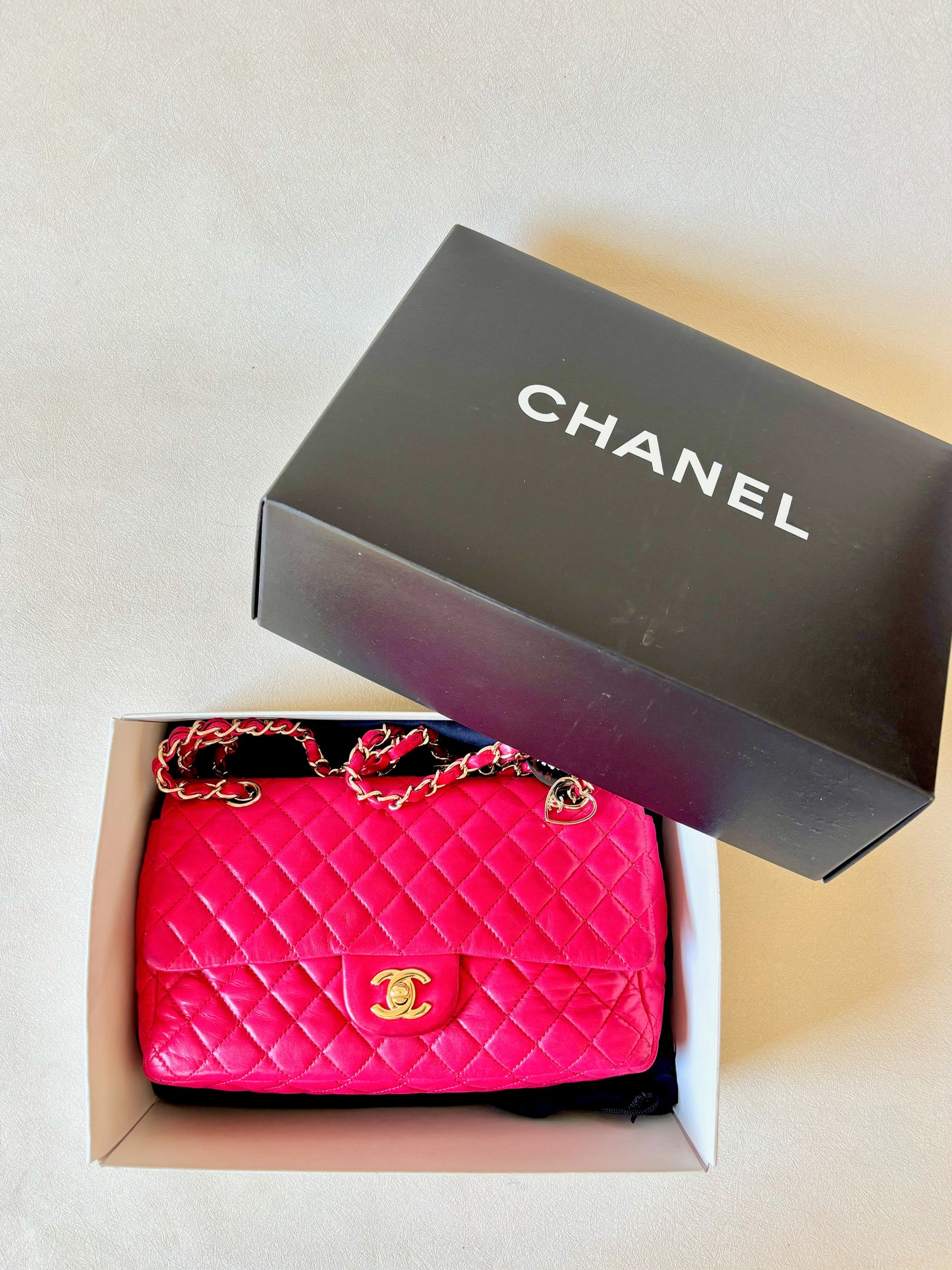 CHANEL Sac Timeless Classic Valentine