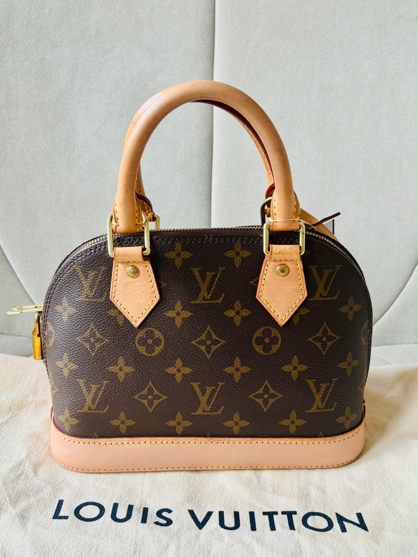 LOUIS VUITTON Sac Alma BB