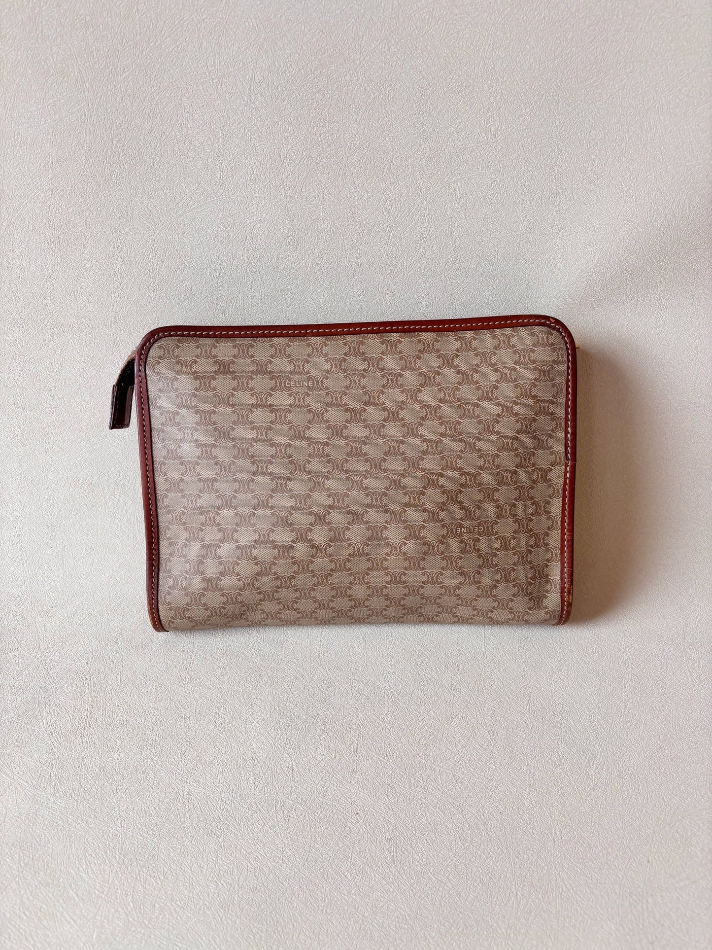 CÉLINE Pochette Triomphe