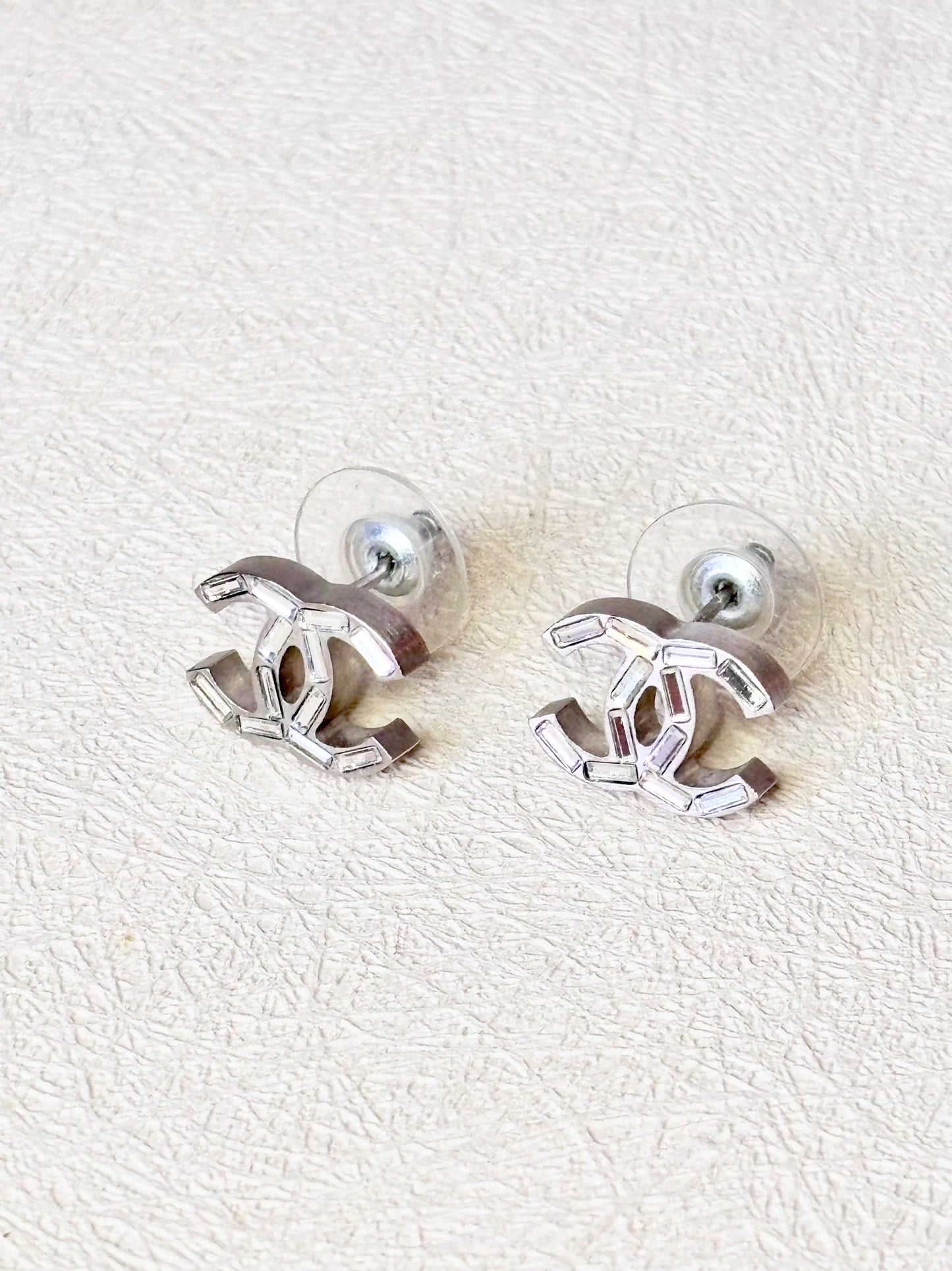 CHANEL Boucles d'oreilles Strass