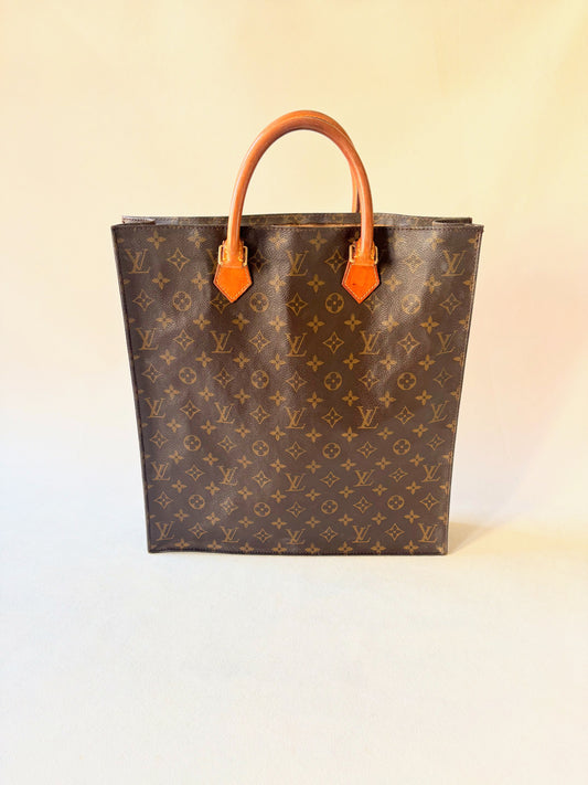 LOUIS VUITTON Sac plat
