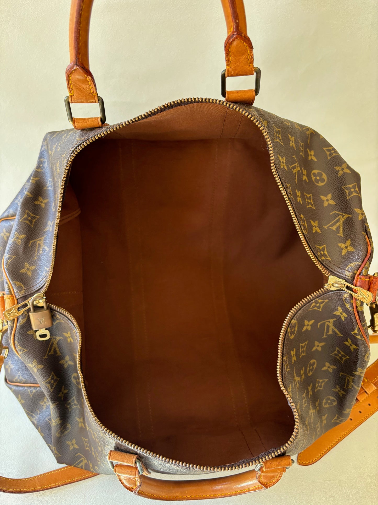 LOUIS VUITTON Sac Keepall 55 Bandoulière