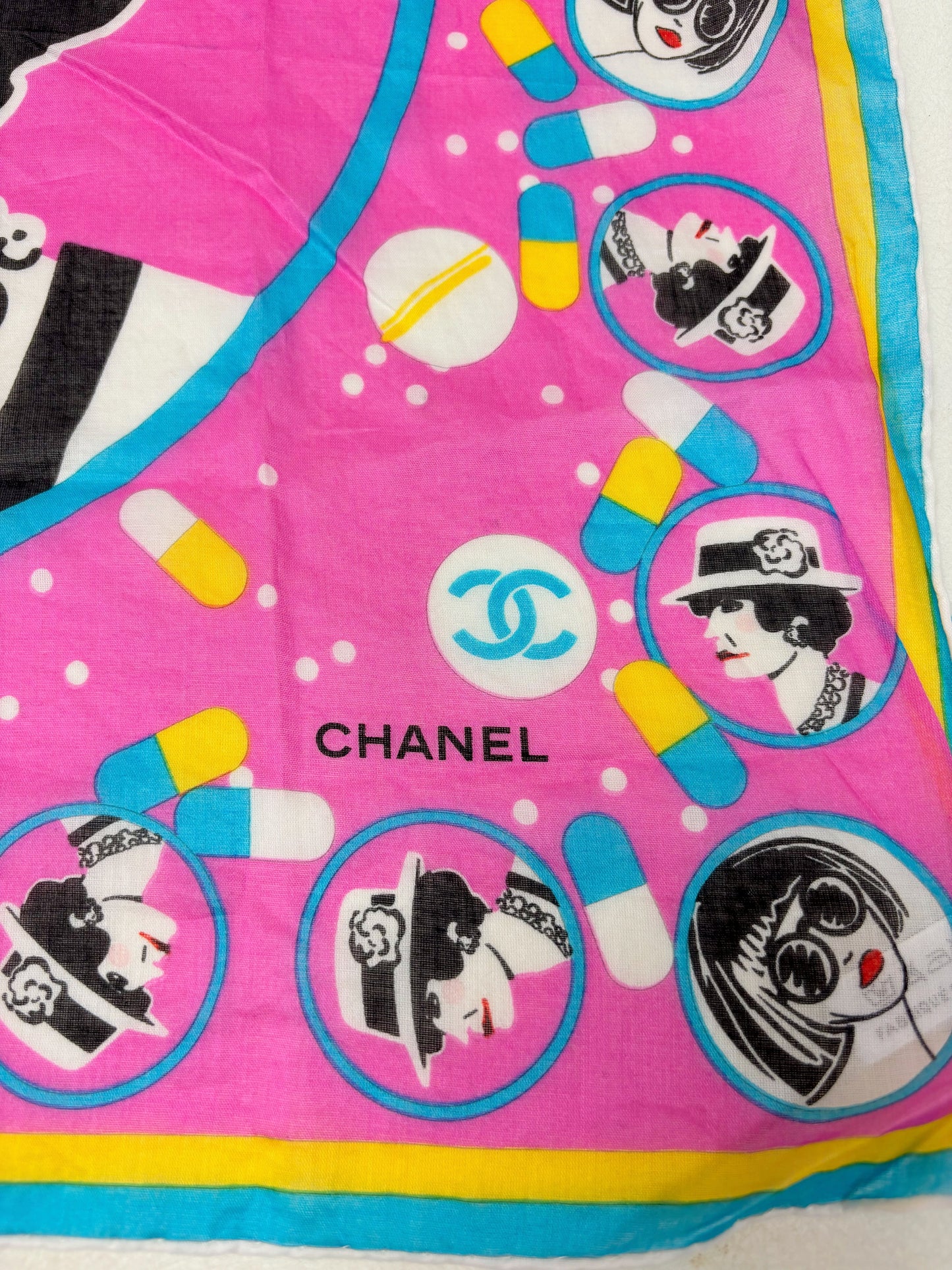 CHANEL Foulard Coco