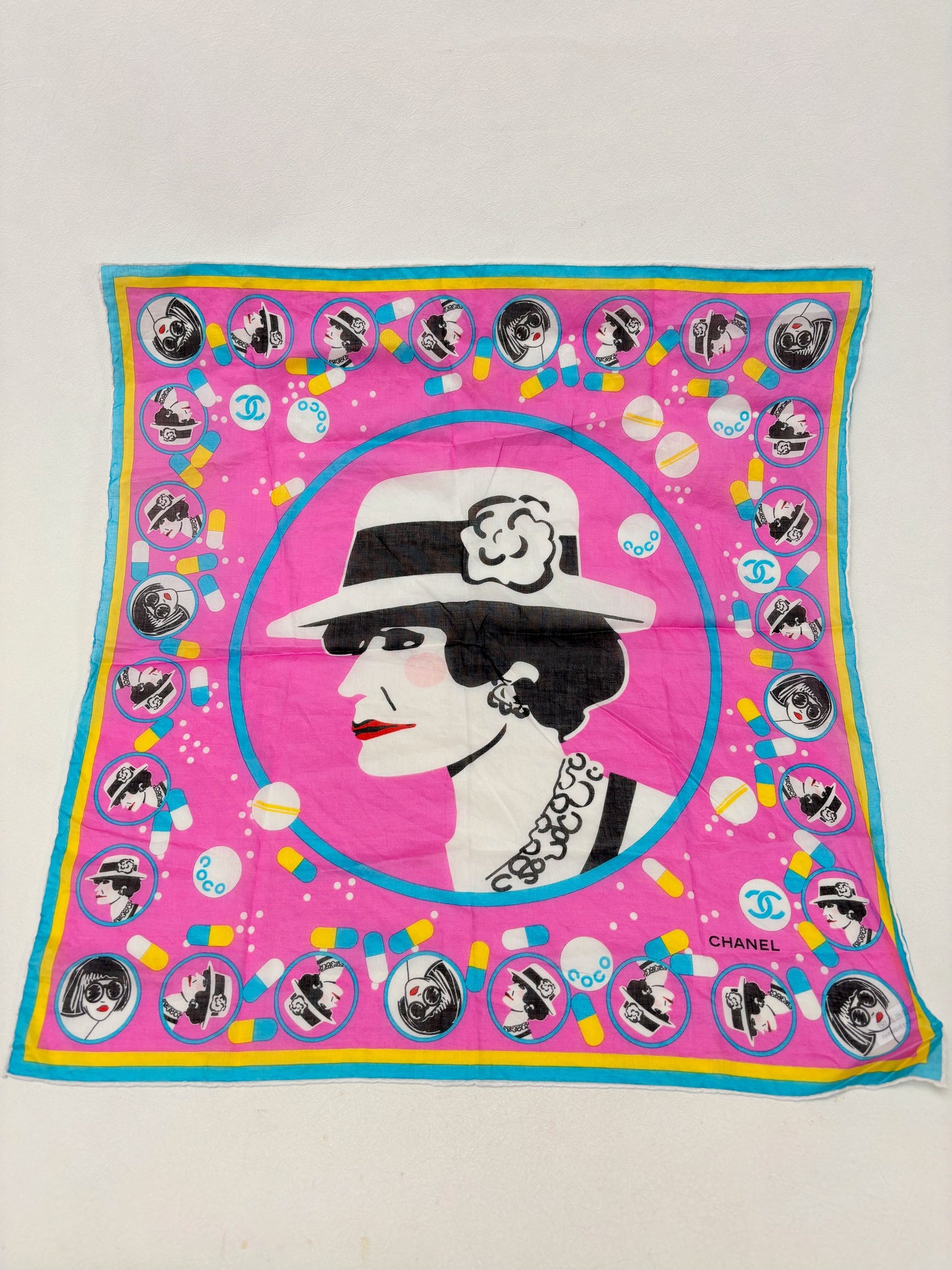CHANEL Foulard Coco
