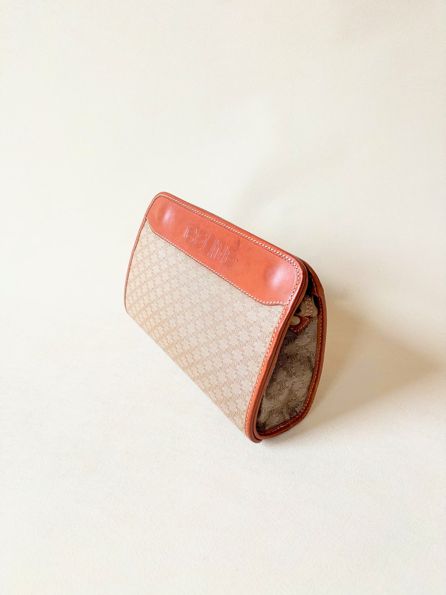 CÉLINE Pochette Triomphe