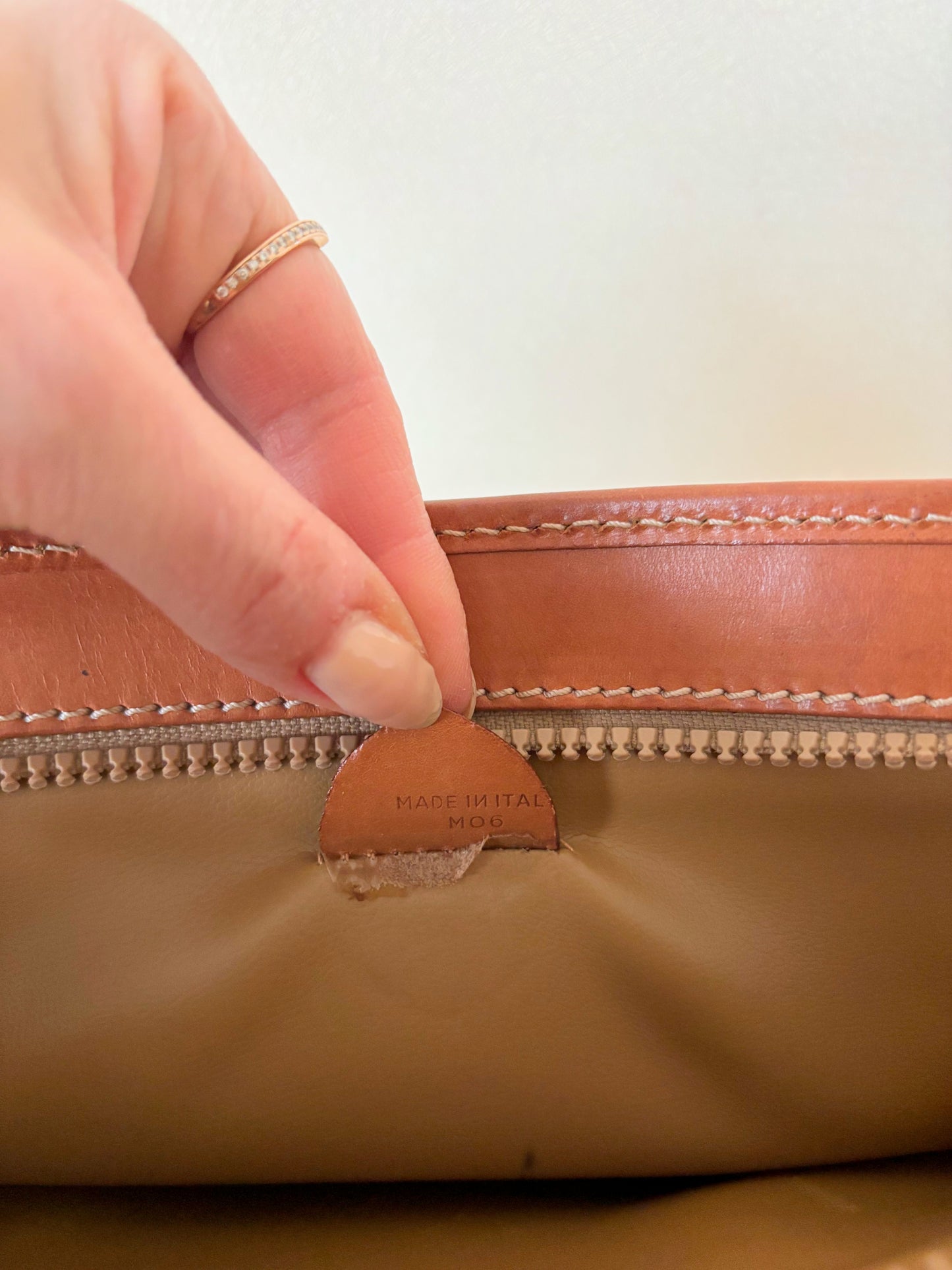 CÉLINE Pochette Triomphe