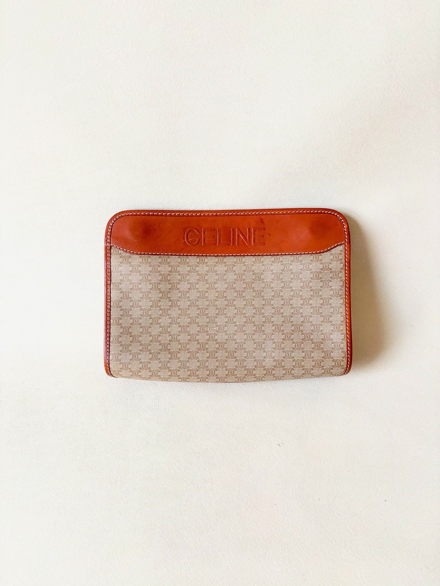 CÉLINE Pochette Triomphe