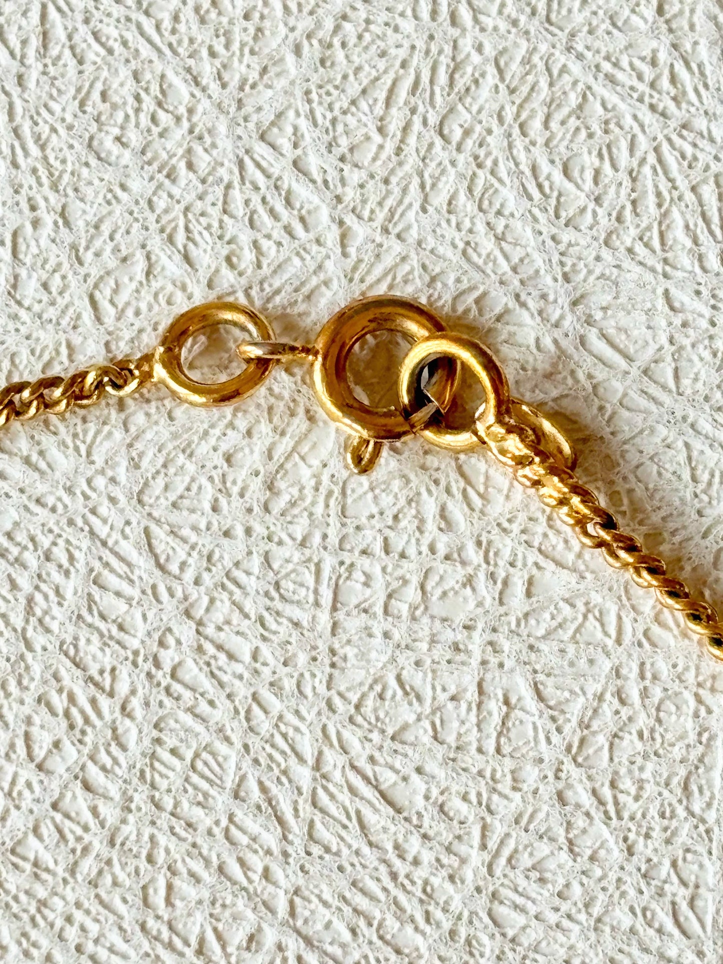 CHANEL Collier CC