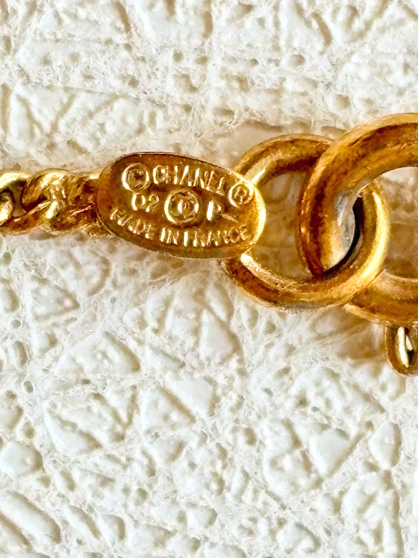 CHANEL Collier CC