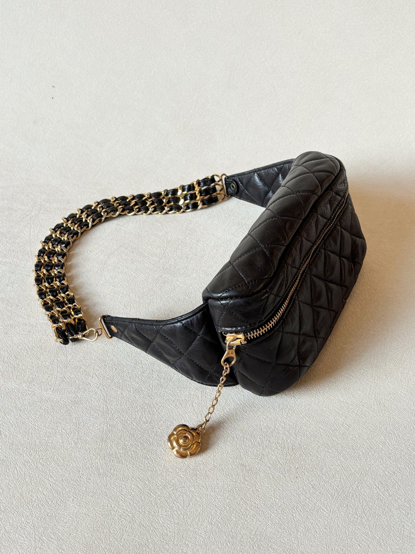 CHANEL Sac banane