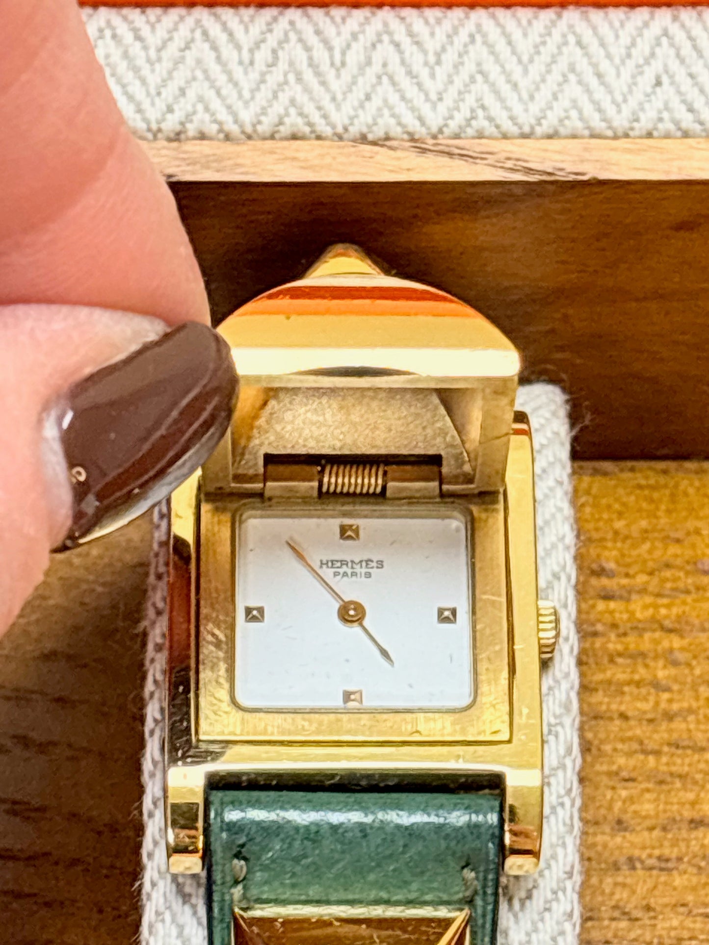 HERMÈS Montre Médor