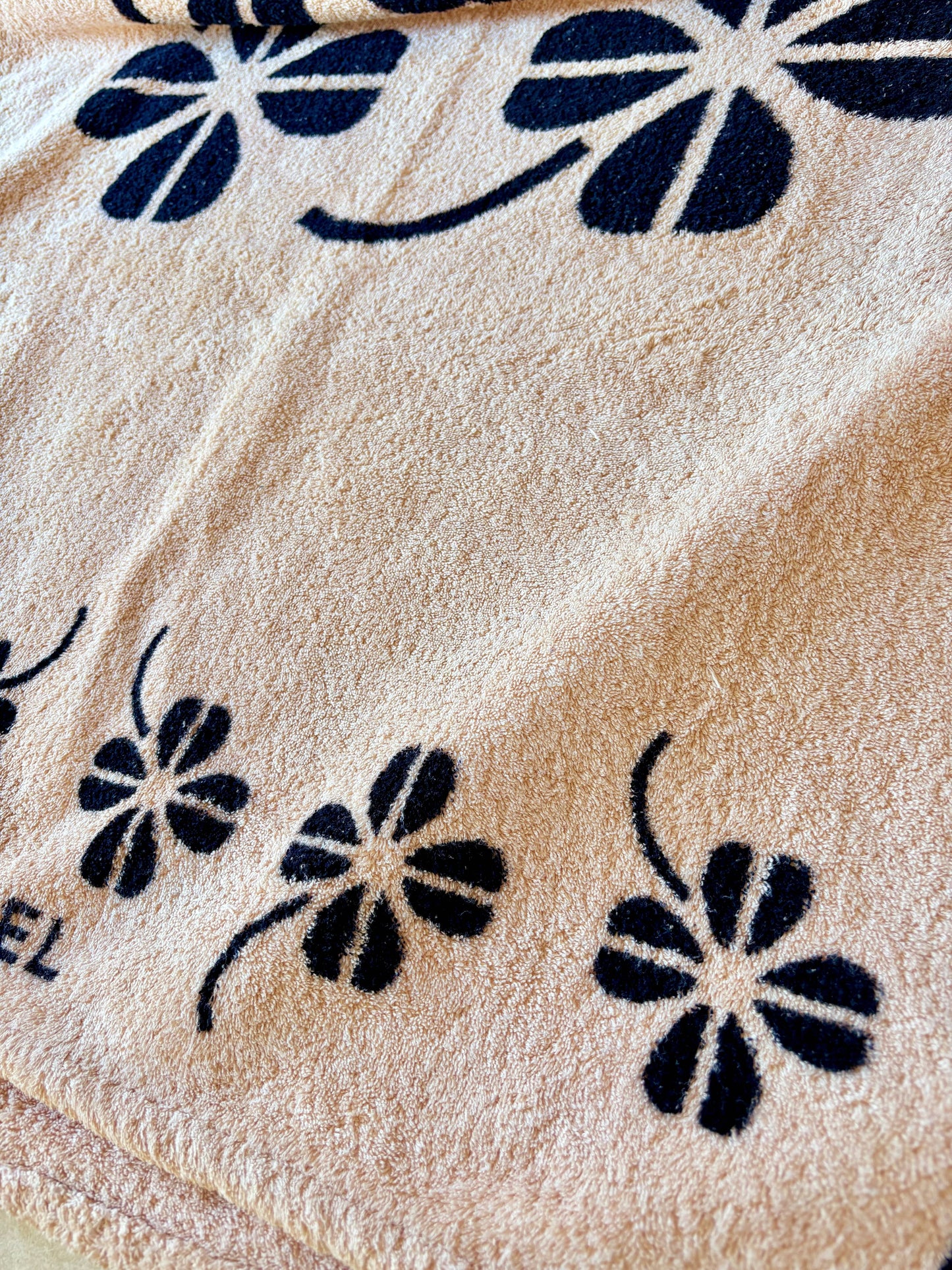 CHANEL Drap de Plage