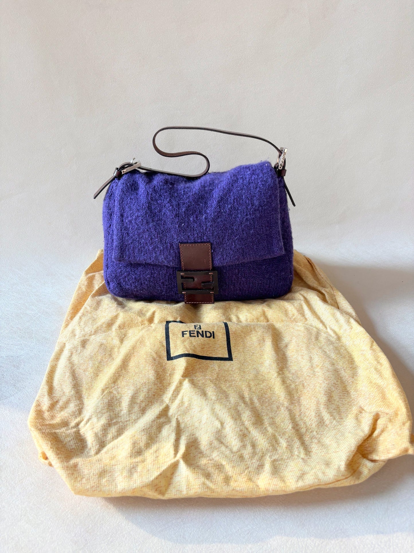 FENDI Sac Mamma Baguette