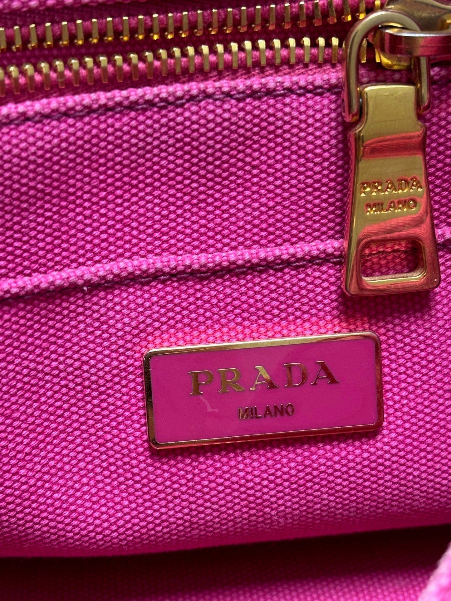 PRADA Sac Canapa