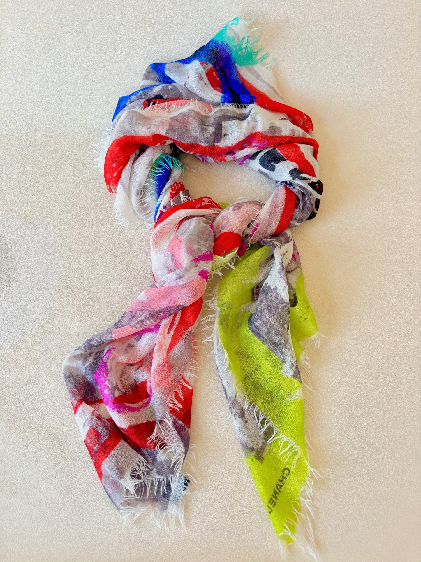 CHANEL Maxi Carré Graffiti