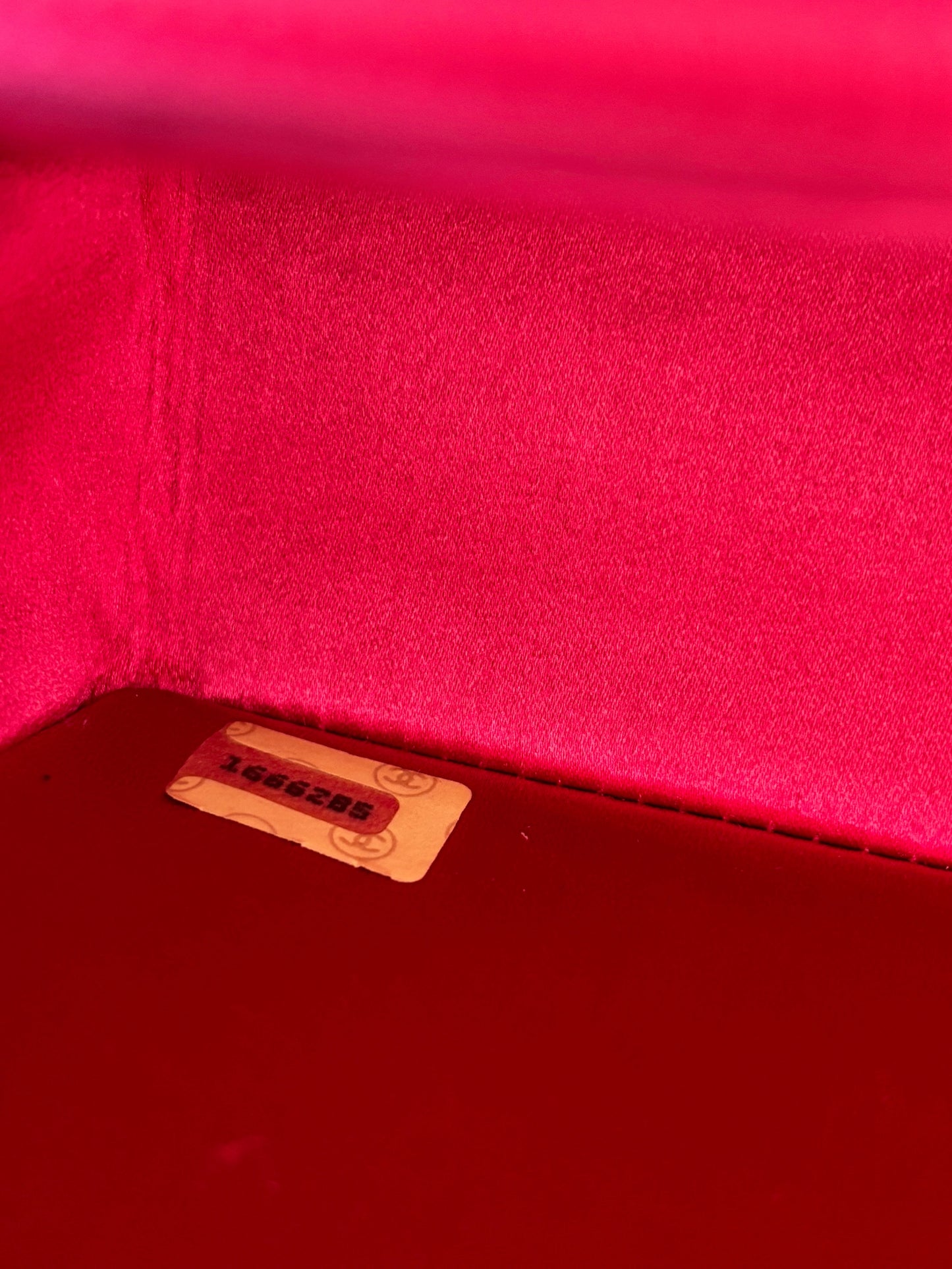 CHANEL Sac Timeless Satin