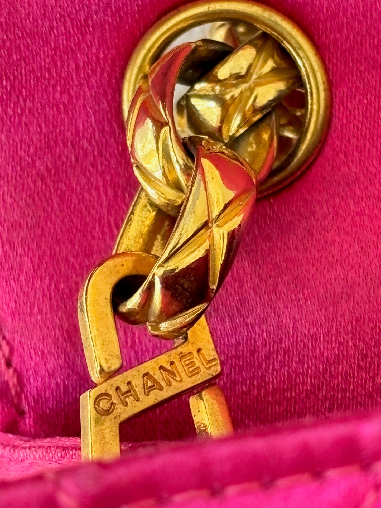 CHANEL Sac Timeless Satin