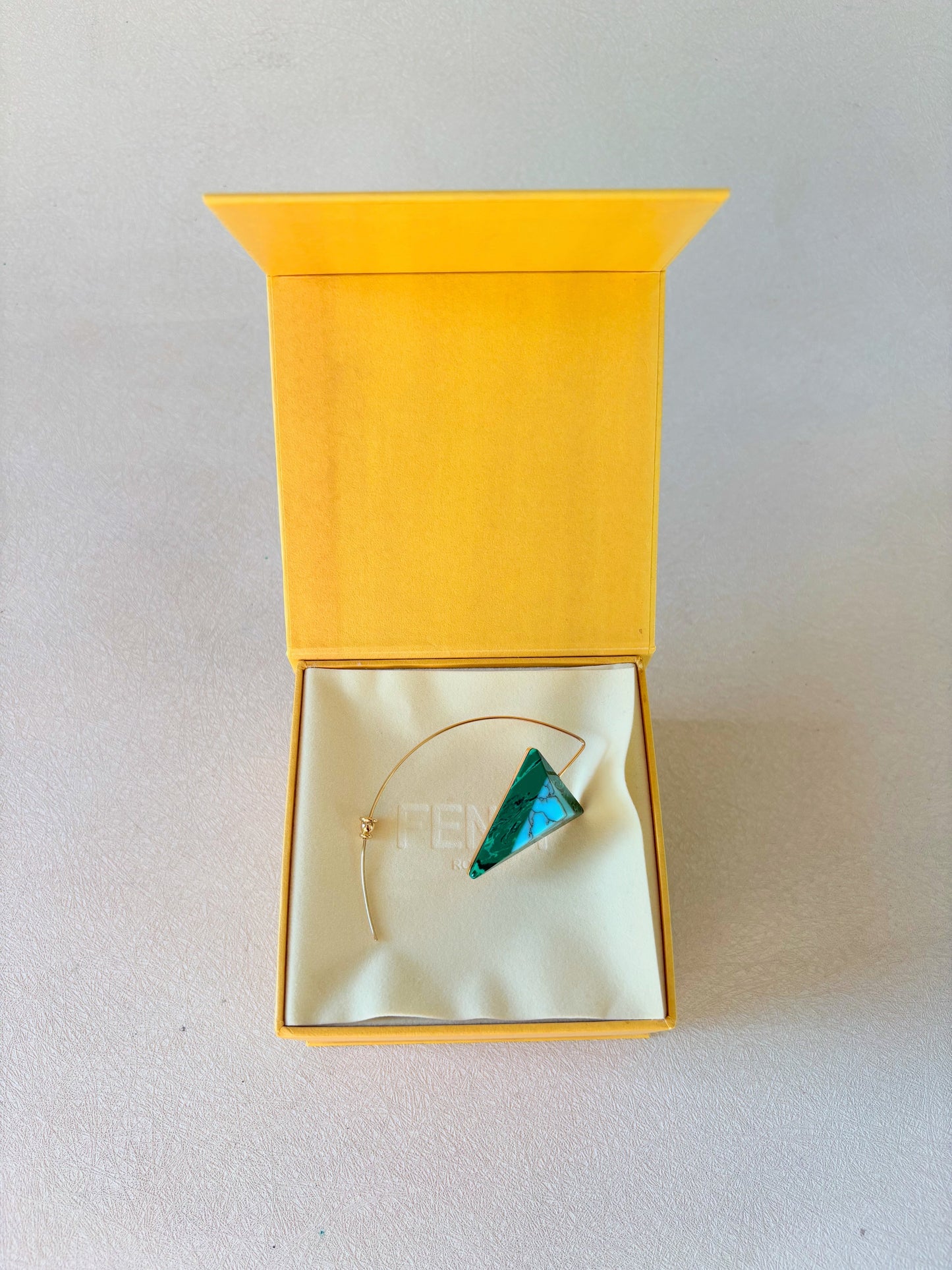 FENDI Boucle d'oreille solitaire