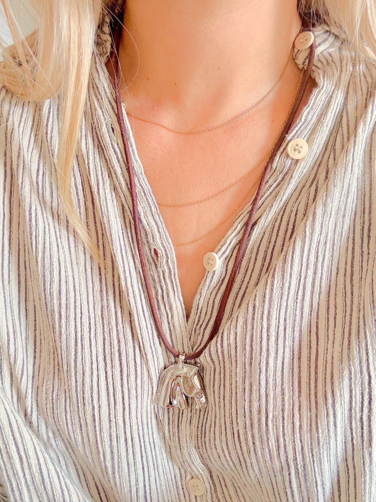 HERMÈS Pendentif Cheval