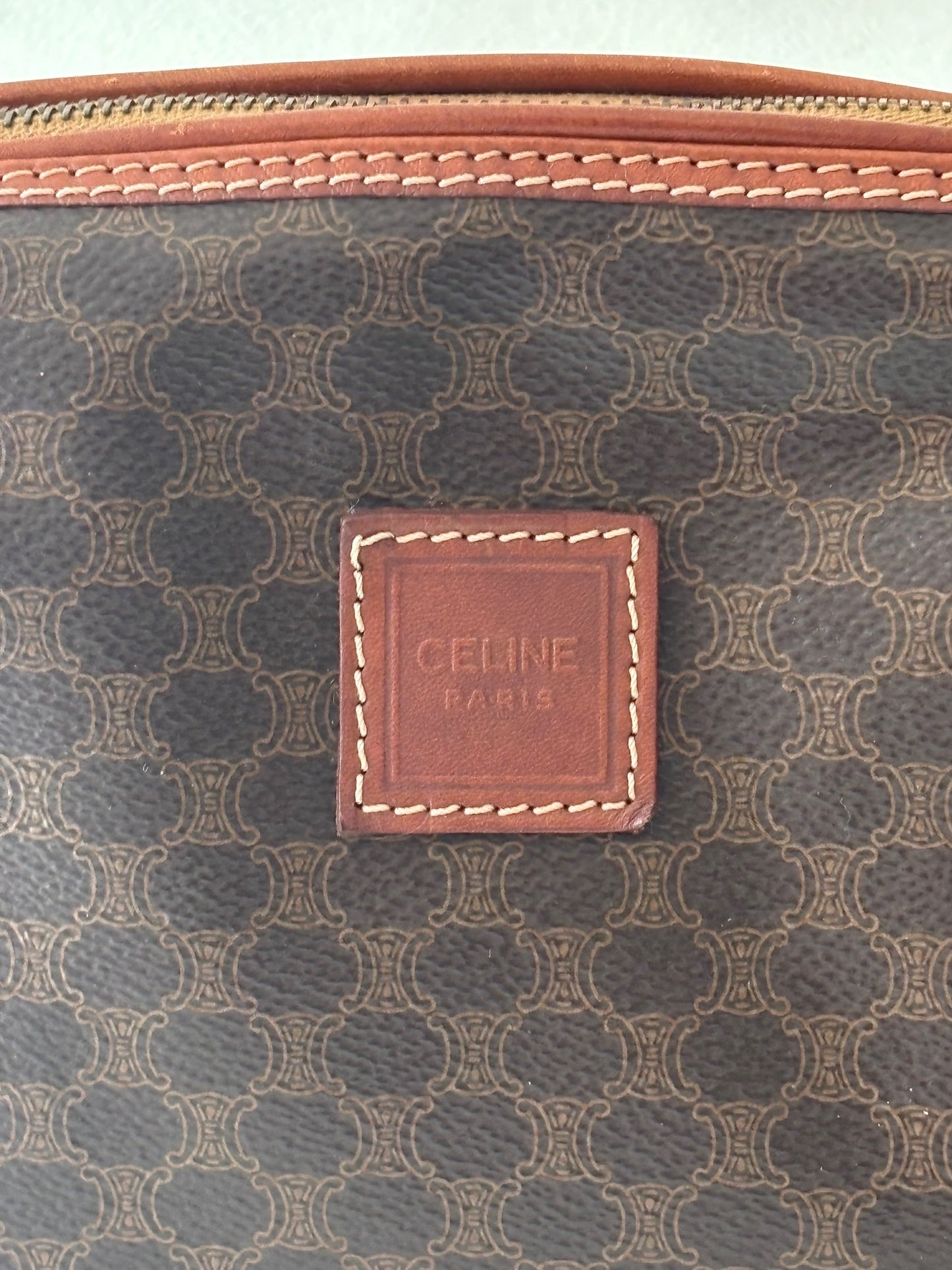CÉLINE Pochette Triomphe