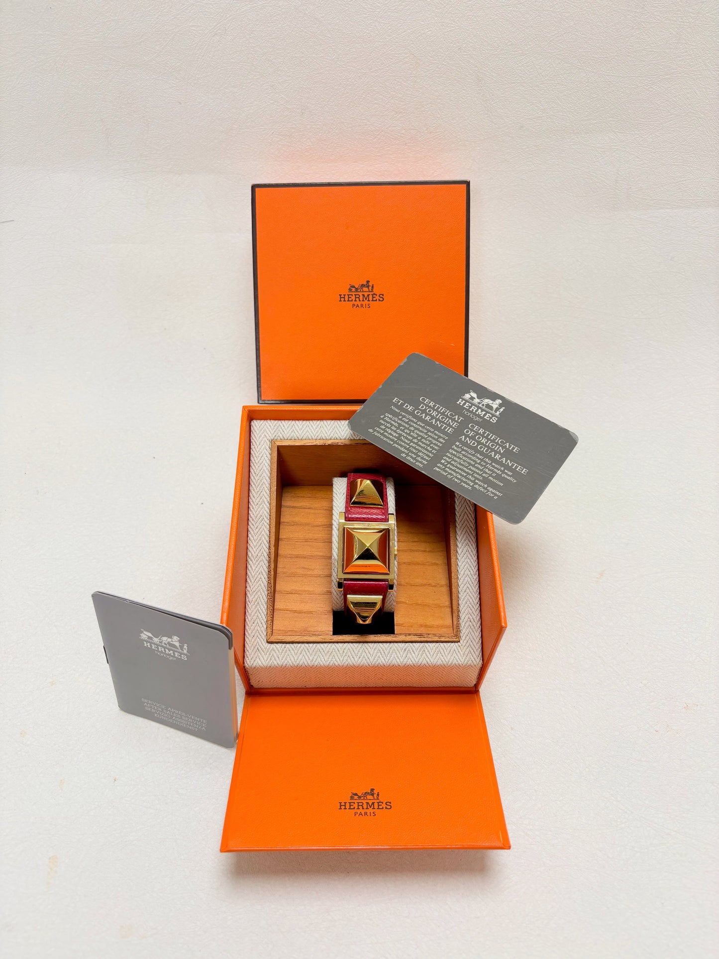HERMÈS Montre Médor