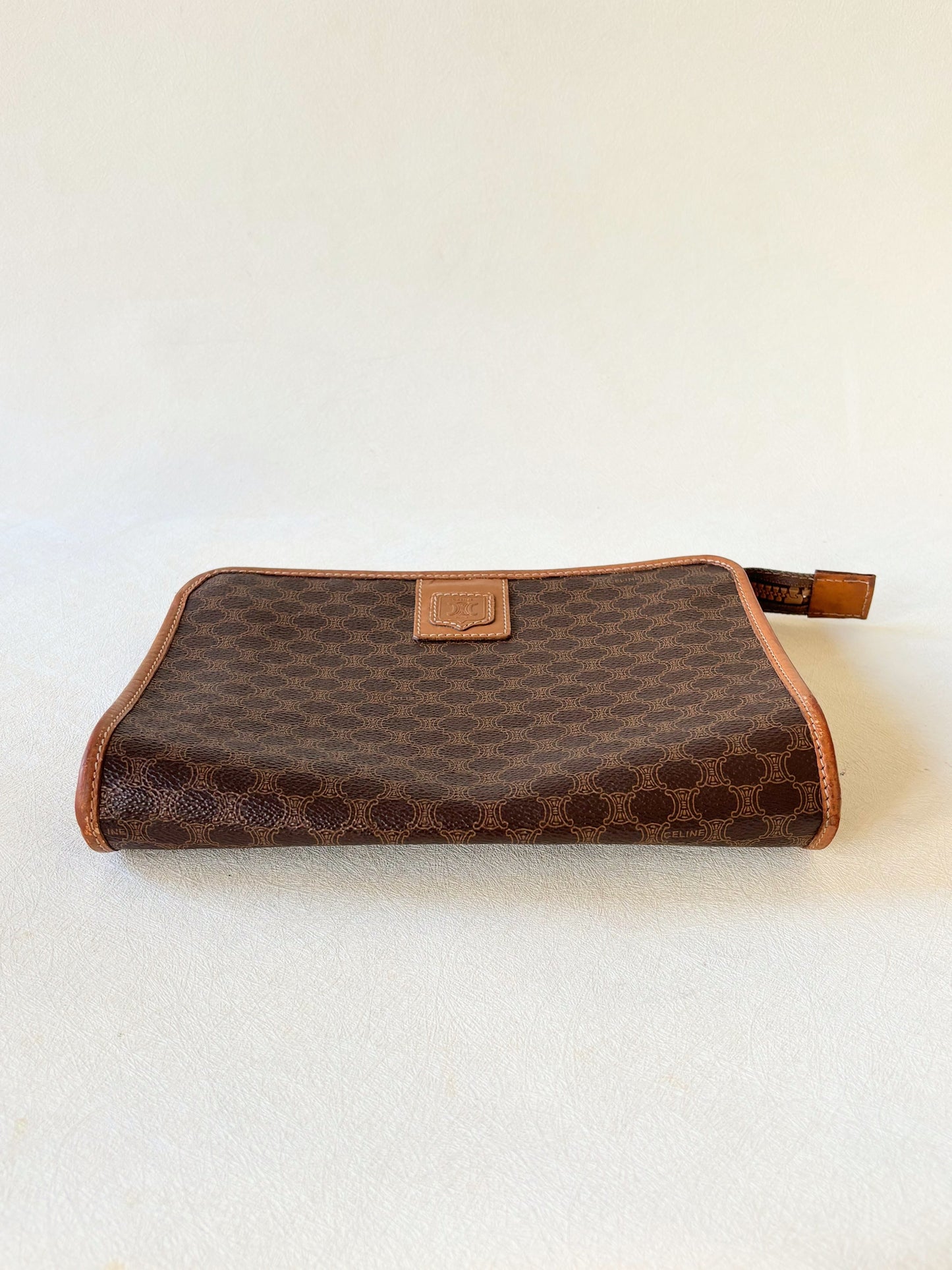 CÉLINE Pochette Triomphe