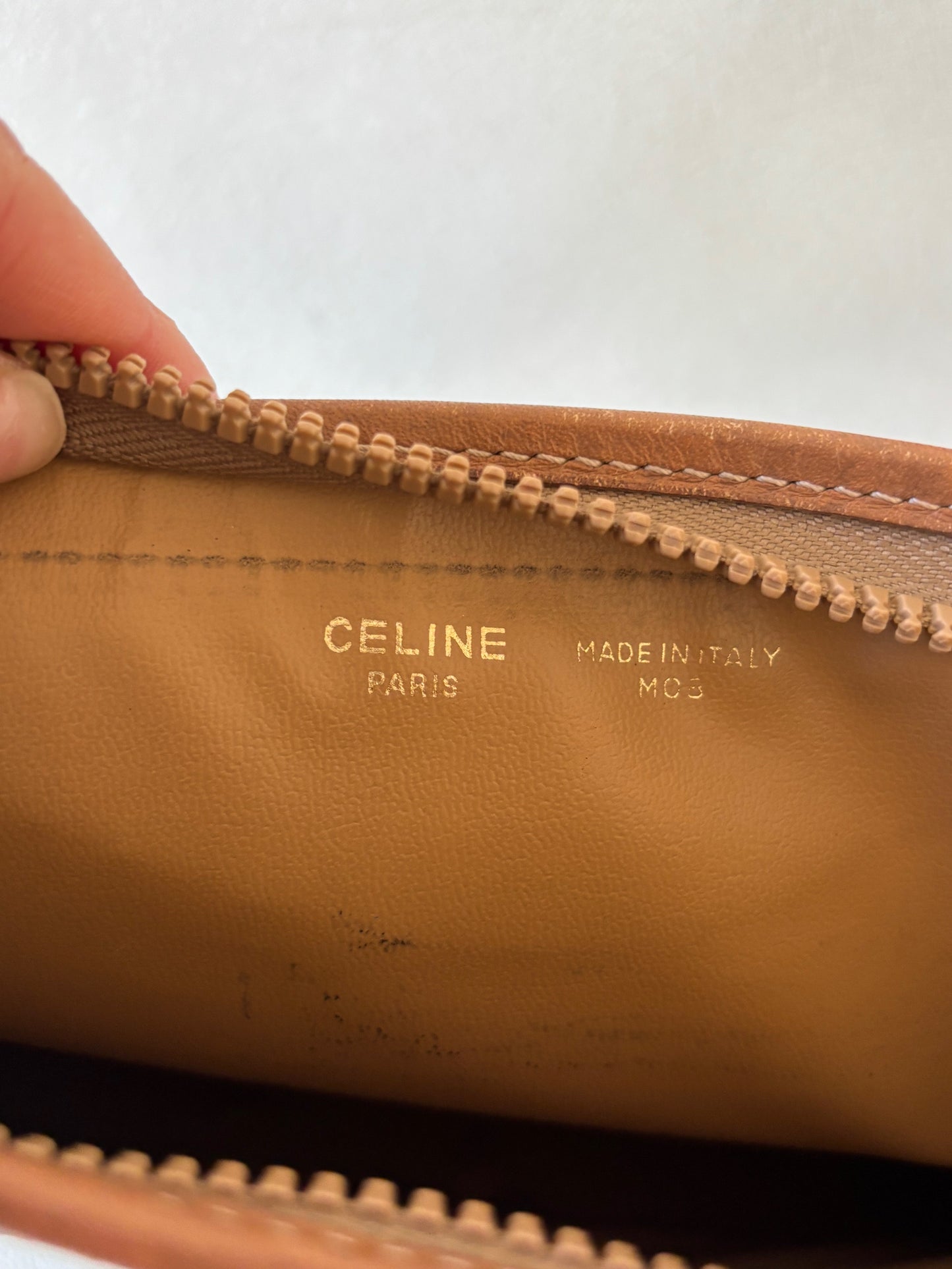 CÉLINE Pochette Triomphe