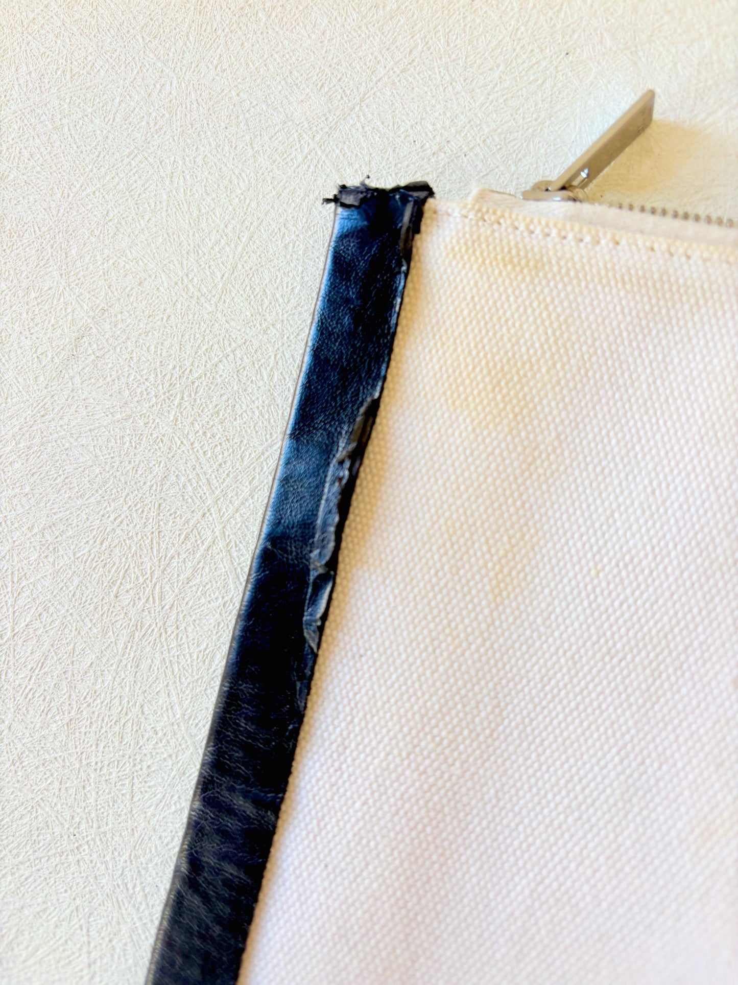 CÉLINE Pochette Made In