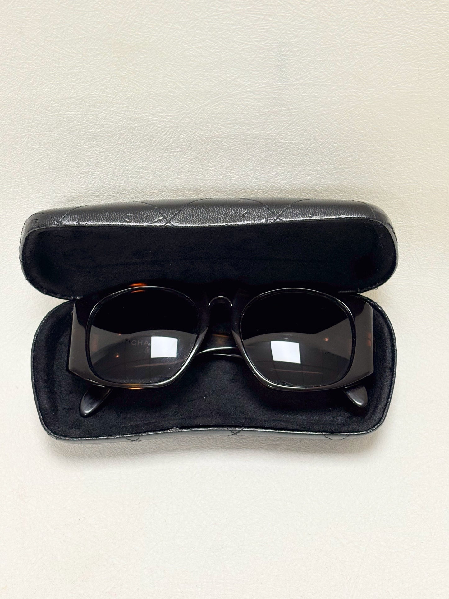 CHANEL Lunettes de soleil