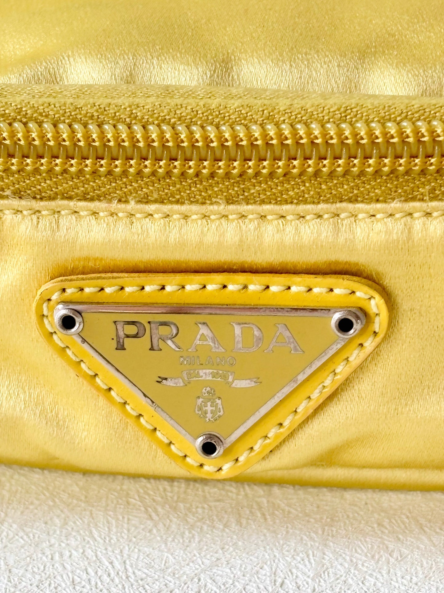 PRADA Pochette soie