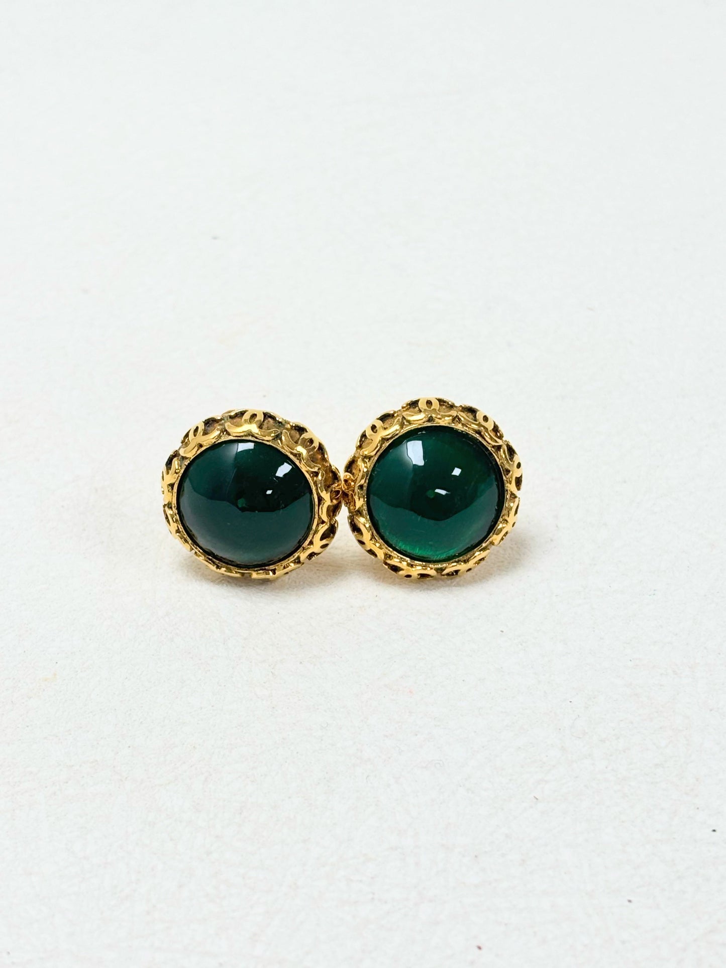 CHANEL Boucles d'oreilles Gripoix