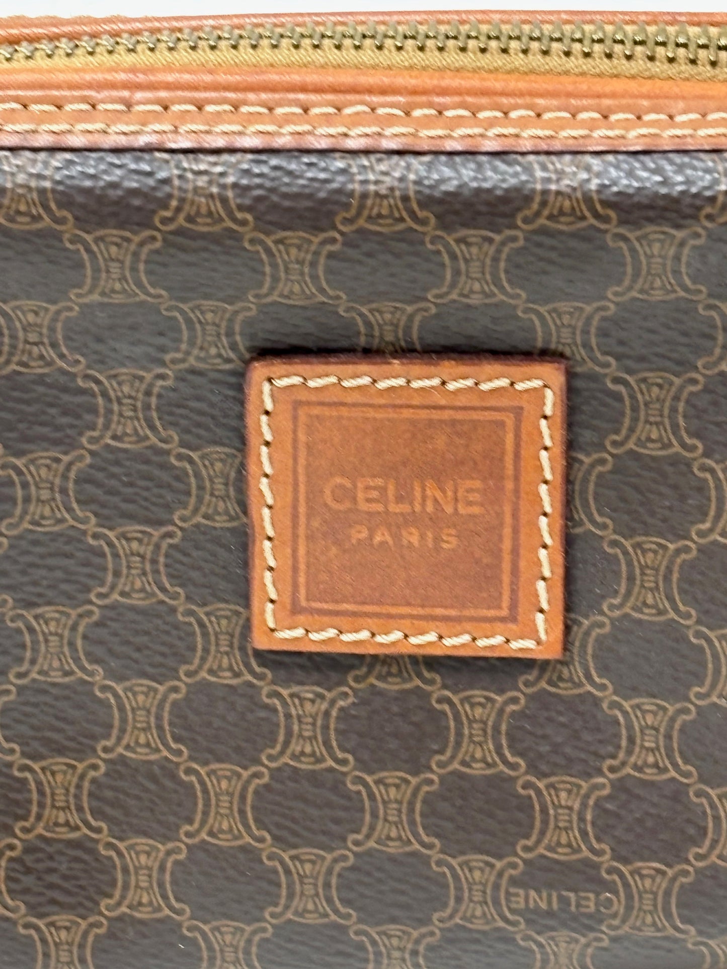 CÉLINE Pochette Triomphe