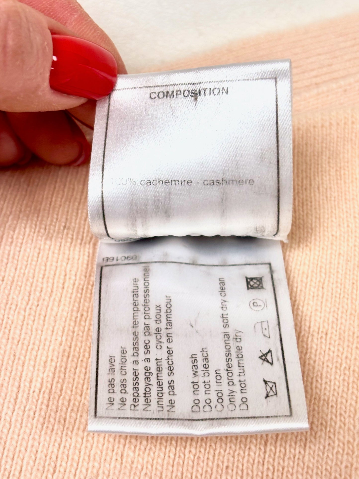 CHANEL Echarpe cachemire