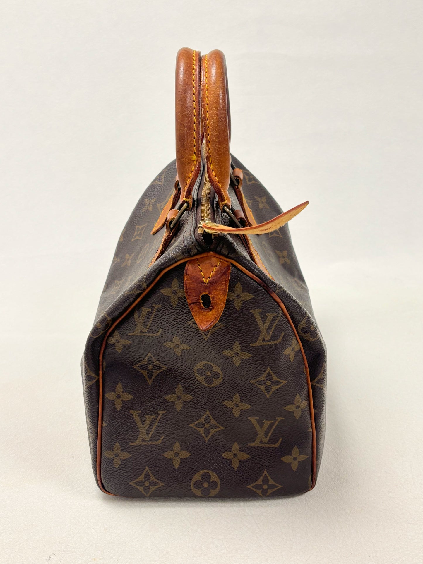 LOUIS VUITTON Speedy 25