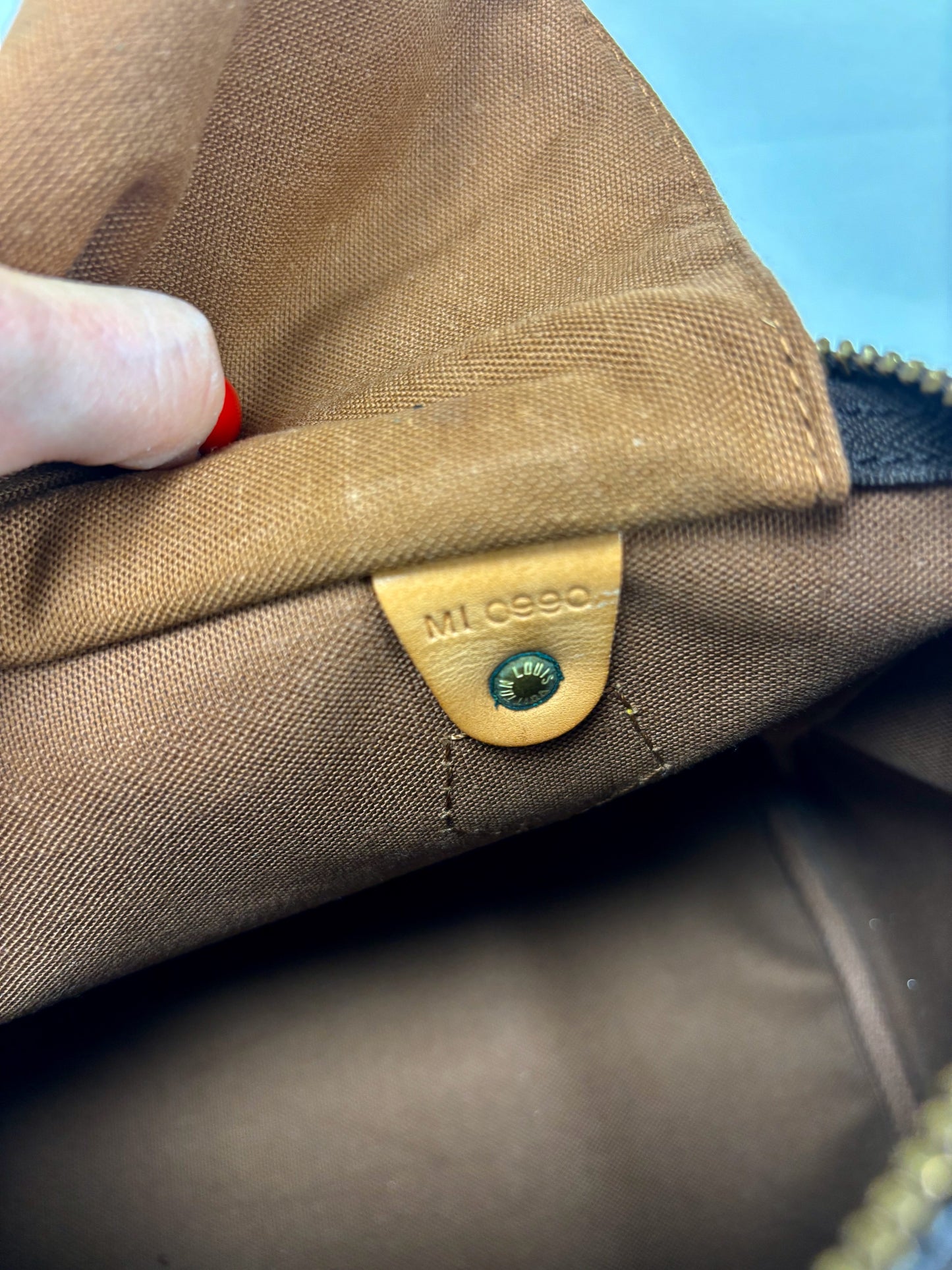 LOUIS VUITTON Speedy 25