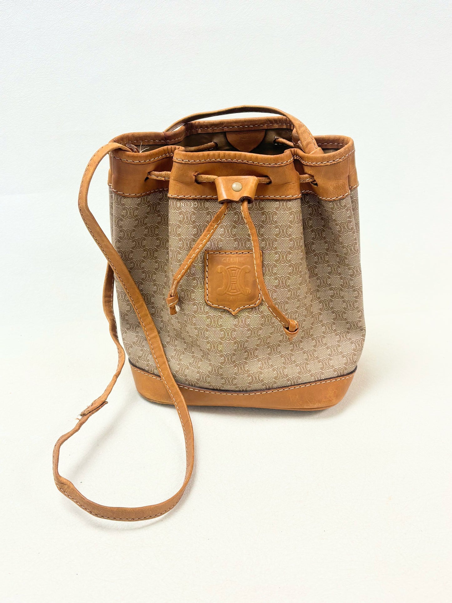 CÉLINE Sac Seau Triomphe PM