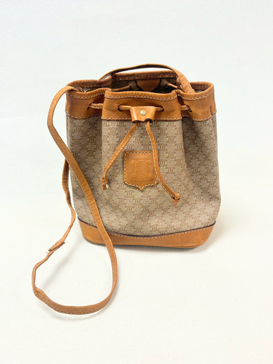 CÉLINE Sac Seau Triomphe PM