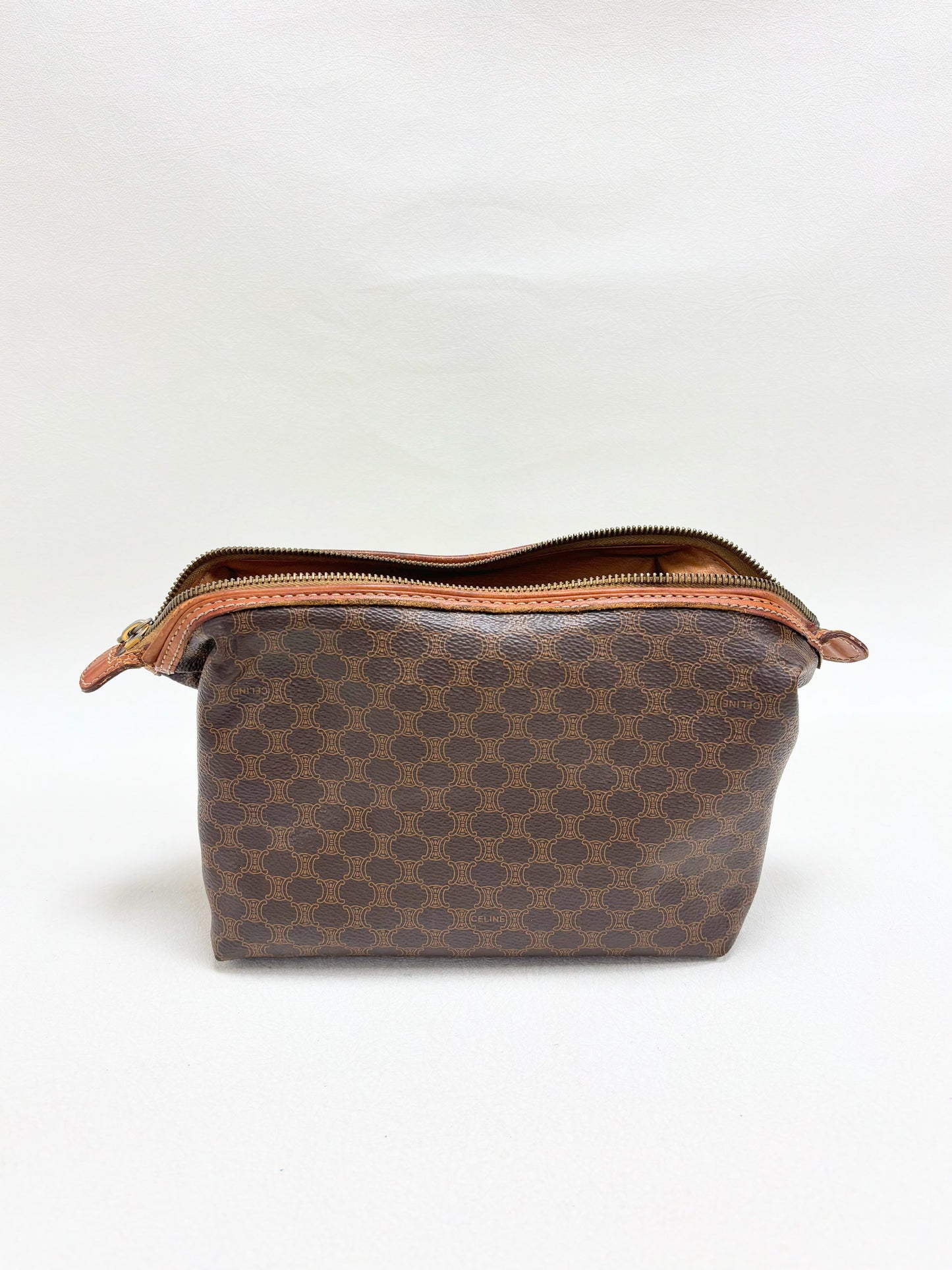 CÉLINE pochette Triomphe