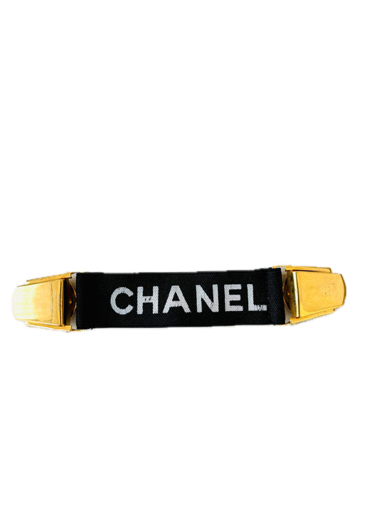 CHANEL Pince de veste